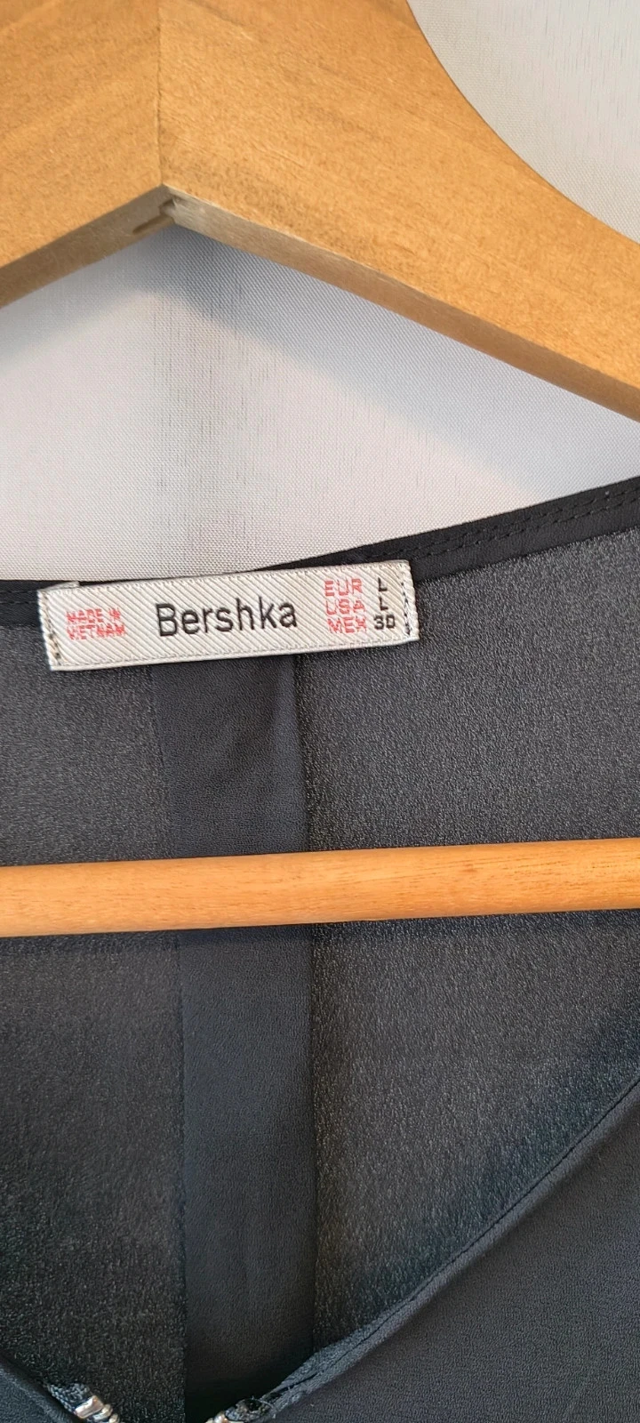Blusa preta Bershka com zíper elegante – tamanho L – look elegante |#291 – photo 3